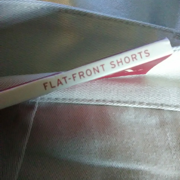 NWT New Men's khaki flat front shorts - Picture 4 of 4